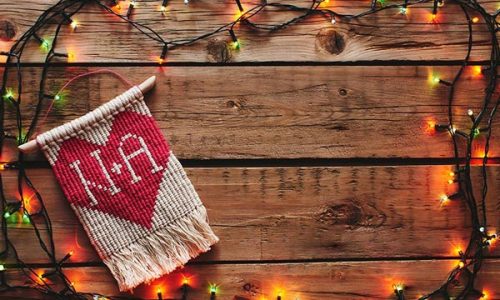 How to Decorate a Cozy Christmas Home